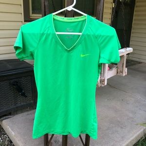 🌟Nike Dri-Fit Shirt🌟